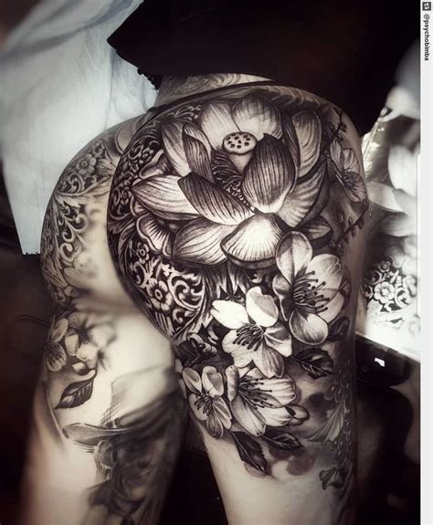 Unique and Beautiful Flower Tattoo Ideas for Your Buttocks